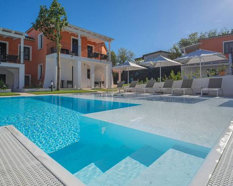 Galanias Hotel & Retreat