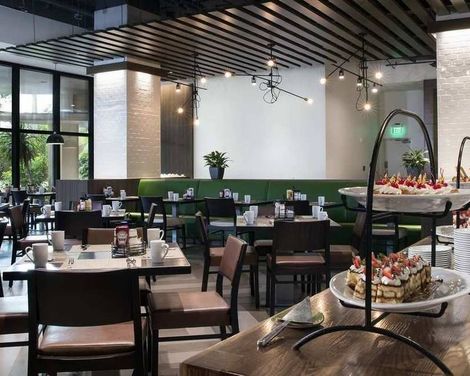 DoubleTree by Hilton Hotel Miami Airport & Convention Center-0