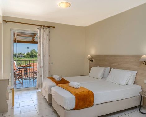 Manousis Aparthotel