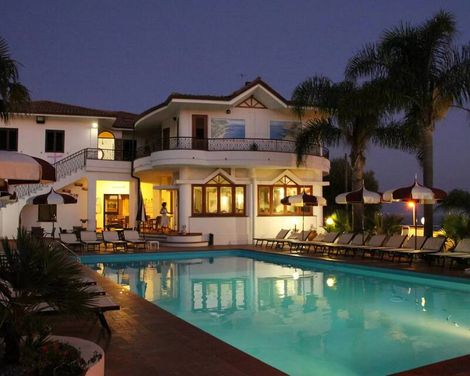 Hotel Baia Del Capo