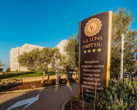 La Luna Hotel