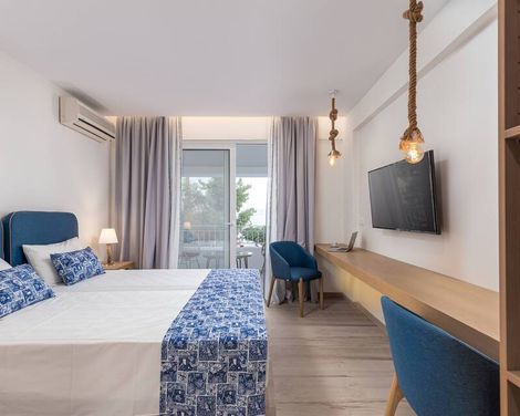 Sirocco Hotel