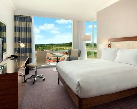Hilton Reading-2