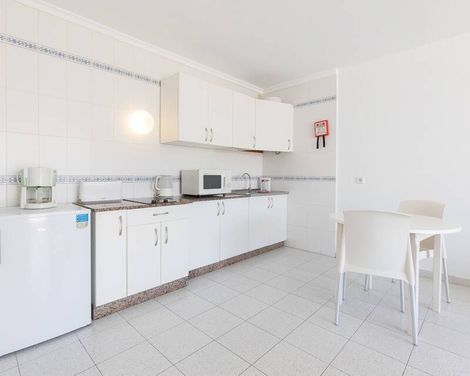 Apartamentos La Peñita