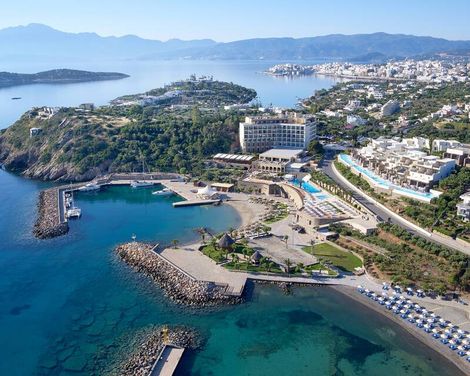 Zeus Eleva Mirabello Bay