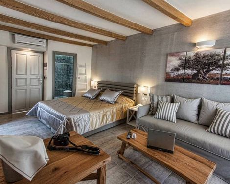 Omiros Boutique Hotel