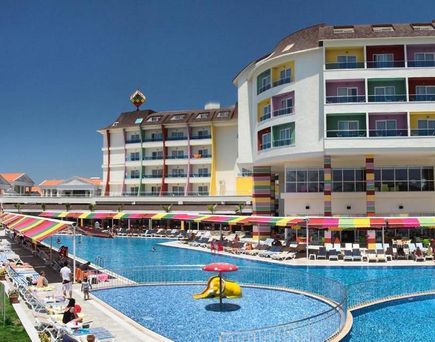 Ramada Resort by Wyndham Side an der Türkischen Riviera, Türkei