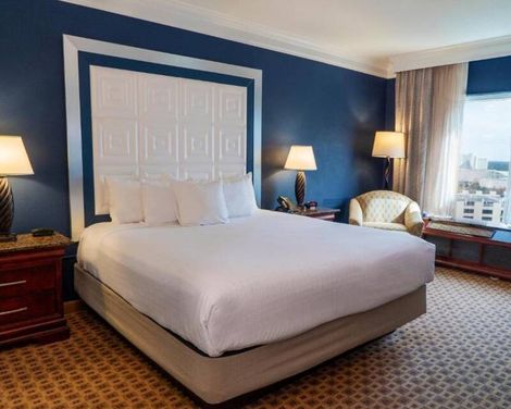 Rosen Plaza Hotel