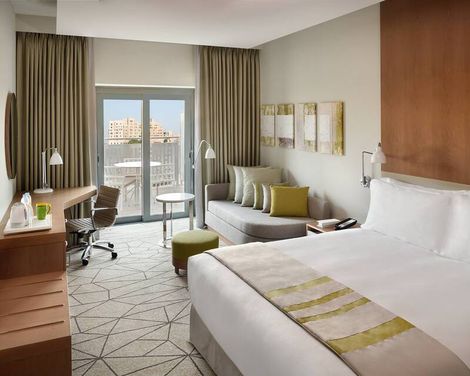 Holiday Inn & Suites Dubai Festival City