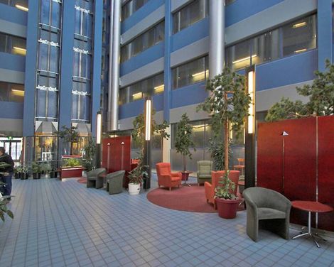 Skyline Airport Hotel