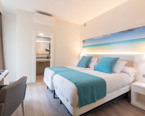 Invisa Hotel Es Pla - Adults Only