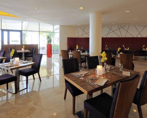 Radisson Blu Hotel Abu Dhabi Yas Island-0