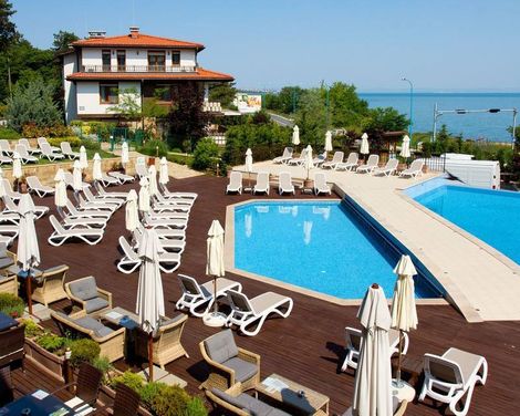 Santa Marina Holiday Village