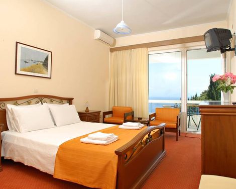 Alexandros Hotel