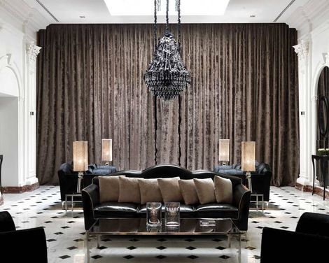 Leon's Place Hotel