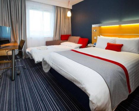 Holiday Inn Express London-Epsom Downs