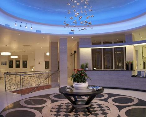 La Mer Deluxe Hotel & Spa