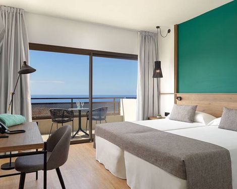 Fergus Puerto De La Cruz