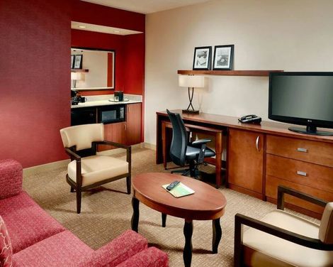 Courtyard by Marriott Executive Park-3