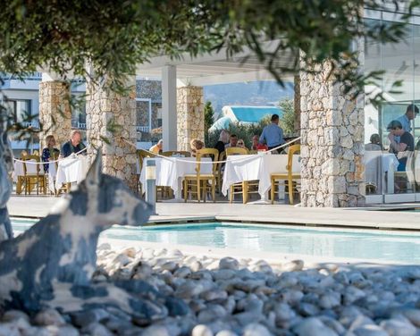 Diamond Deluxe Hotel