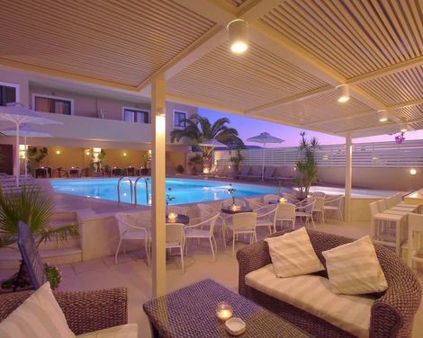 La Stella Suites