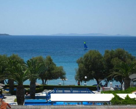 Zefiros Beach Hotel