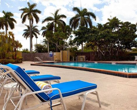 DoubleTree by Hilton Hotel Miami Airport & Convention Center-3