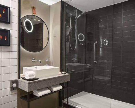 The Trafalgar St. James London, Curio Collection by Hilton-0