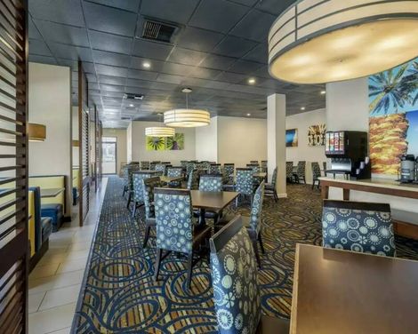 Clarion Hotel Anaheim Resort