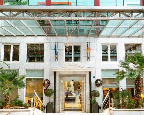 Best Western Plus Embassy Hotel