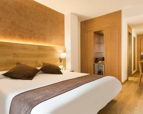 Hotel Acta Azul Barcelona-0
