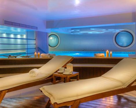 Cosmopolitan Hotel & Spa-2