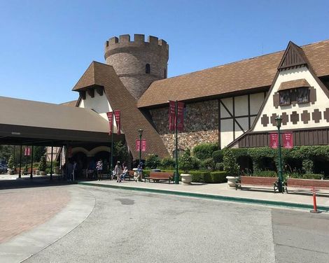 Anaheim Majestic Garden Hotel-0