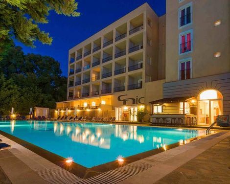 CNic Hellinis Hotel