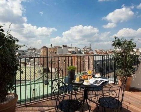 Hotel des 3 Poussins-0