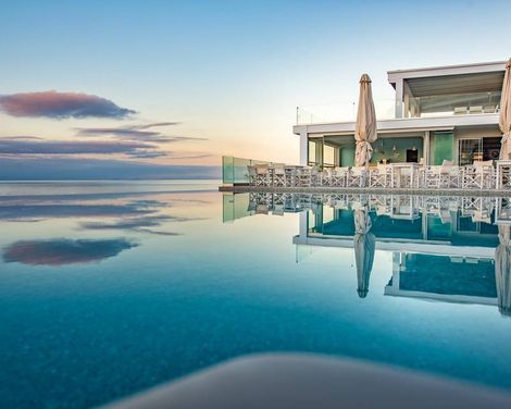 Alexandra Beach Resort & Spa