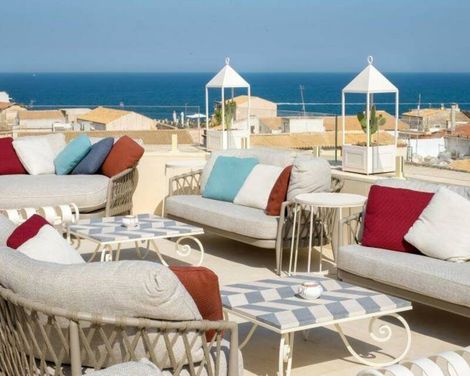 Grand Hotel Des Etrangers-0