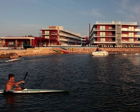 Água Hotels Riverside-3