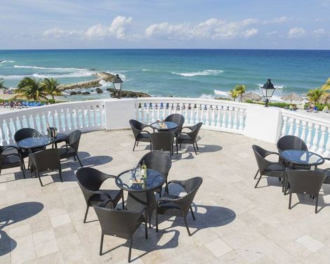Grand Palladium Lady Hamilton Resort & Spa-1
