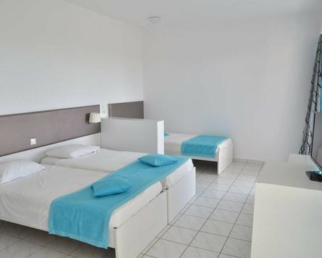 Blue Nest Hotel