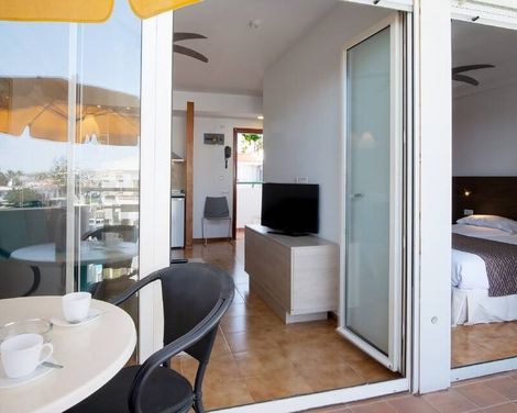 Apartamentos Montemayor