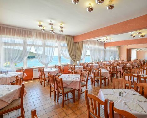 Centinera Resort & Camping
