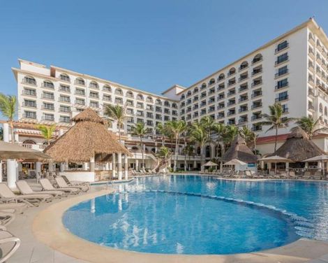 GR Solaris Cancun