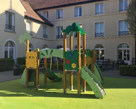 Campanile Val de France