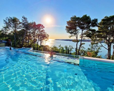 Punto Blu Premium Village