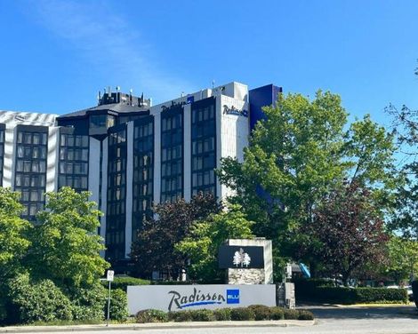 Radisson Blu Vancouver Airport Hotel & Marina-2