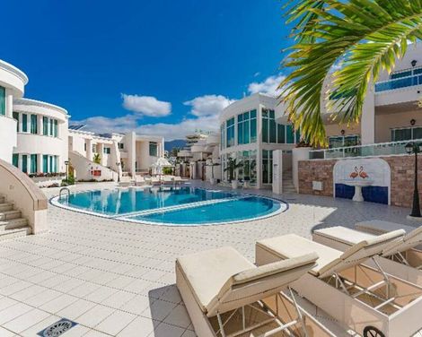 Flamingo Suites