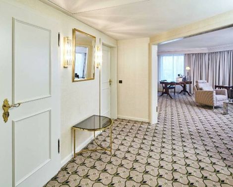 Clayton Hotel Düsseldorf-0