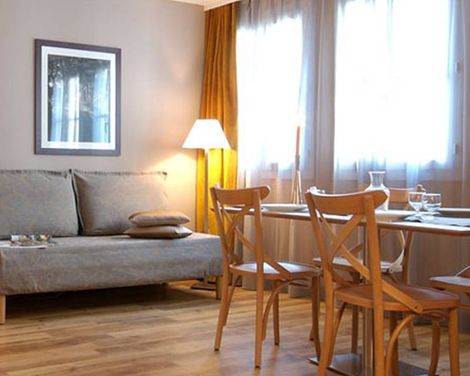 Aparthotel Adagio Paris Montmartre-3