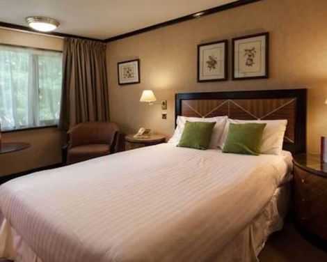 Europa Gatwick Hotel & Spa